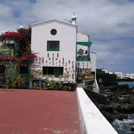 Casa Corina. Primera Linea De Mar 펜션 Punta Mujeres