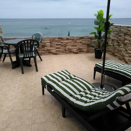 בית נופש Casa Corina. Primera Linea De Mar