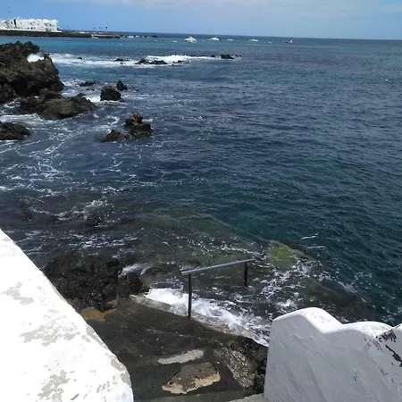 Casa Corina. Primera Línea De Mar Сasa de vacaciones *